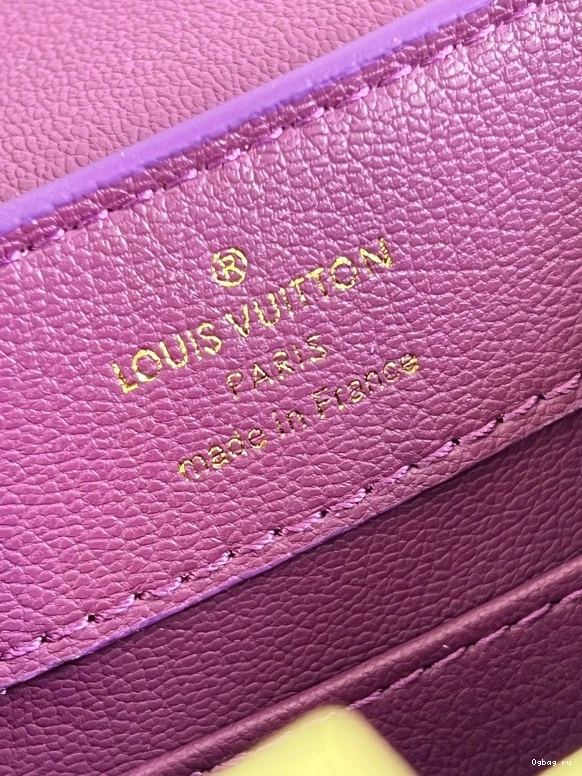 LOUIS VUITTON CAPUCINES MINI 0806